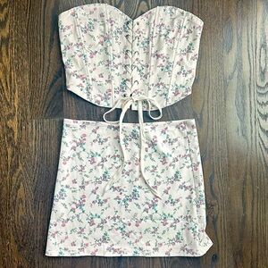Beige Botany Floral Corset Top and Matching Mini Skirt Size Medium NWT
